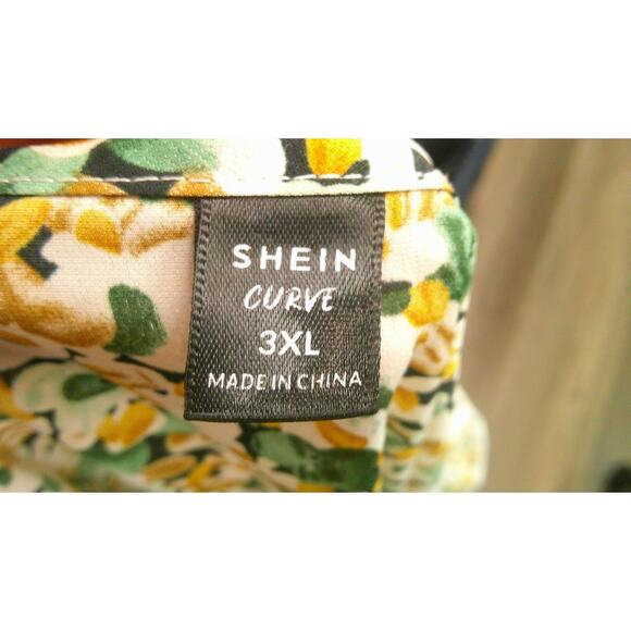 Shein Curve V-neck Flutter Sleeve Floral Blouse Women's 3X Short Sleeve - Picture 5 of 7